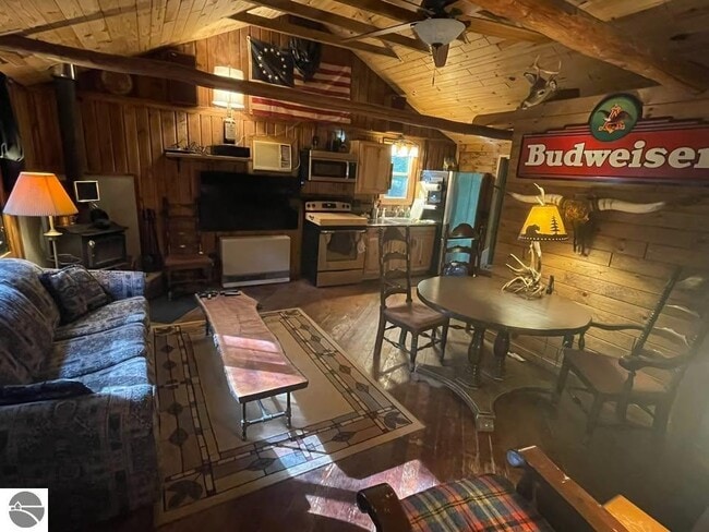 Building Photo - 1568 Monument Rd