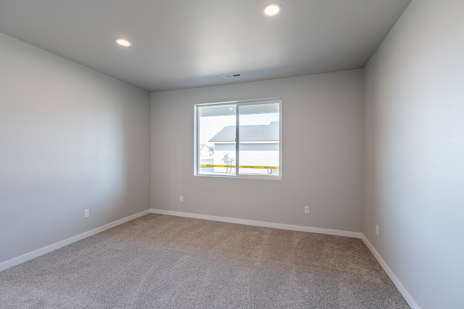 Building Photo - 4075 Quinn Dr NE