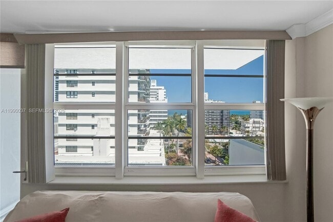 Building Photo - 245 18th St