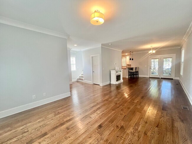 Building Photo - Exceptional 3BD, 2.5BA Downtown Raleigh House with Large Fenced Backyard