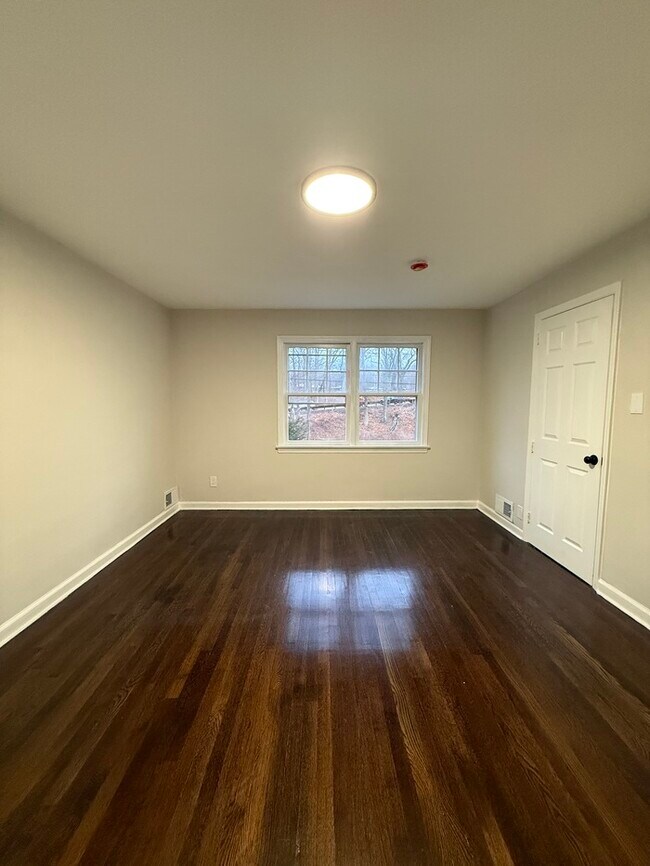 Building Photo - 255 Kawameeh Dr