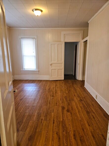 Bedroom - 301 N Division St