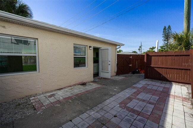 Building Photo - 115 145th Ave