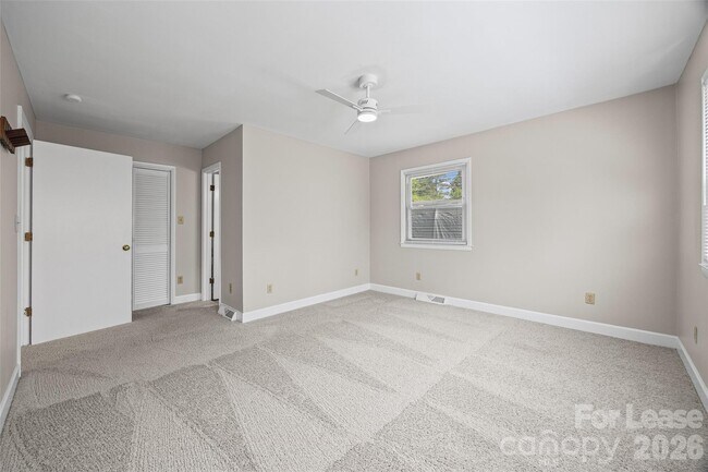 Building Photo - 4827 Harcourt Ln