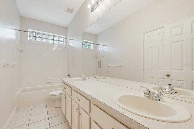 Building Photo - 1363 Glenwick Dr