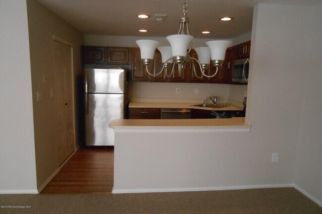 Building Photo - 112 Arrowwood Ct