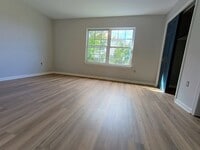 Building Photo - 347 Ridgewood Ave