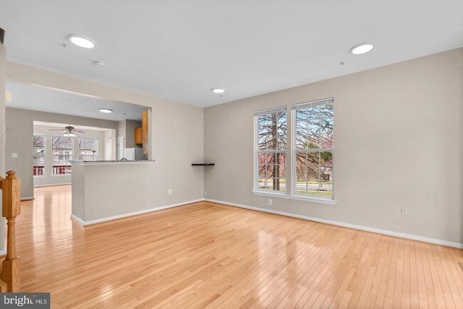 Building Photo - 2133 Bexley Dr