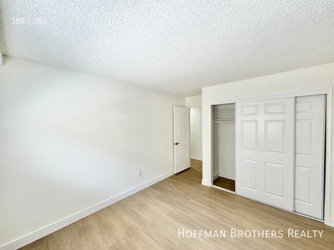 Building Photo - 9050 Tobias Ave