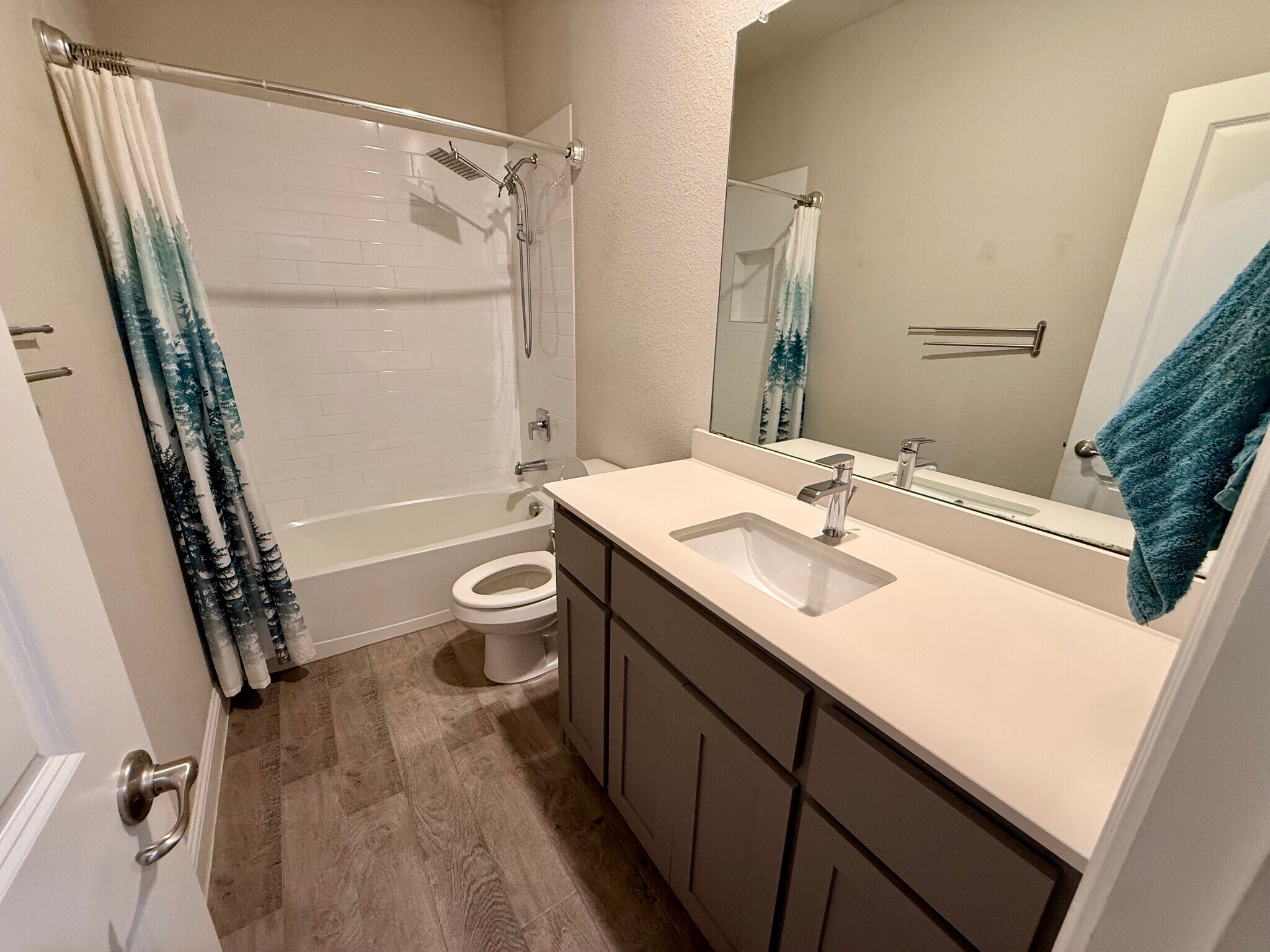 Building Photo - 504 Nicklaus Way