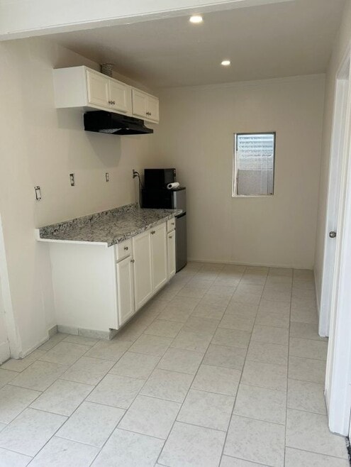 Building Photo - 2624 Live Oak St