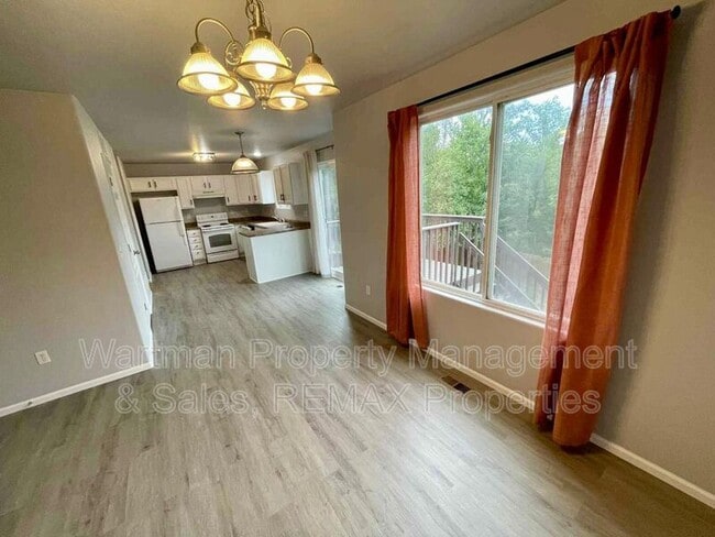Building Photo - 213 Audubon Dr