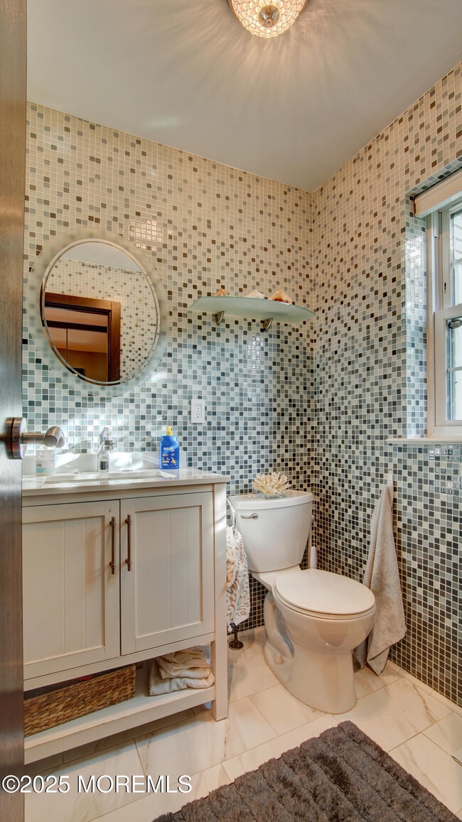 Building Photo - 141 Chestnut Way