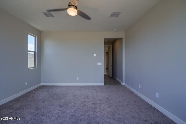 Building Photo - 5139 N 187th Ln