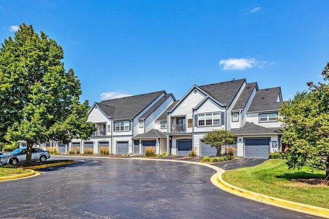 Building Photo - 431 Chopin Ct