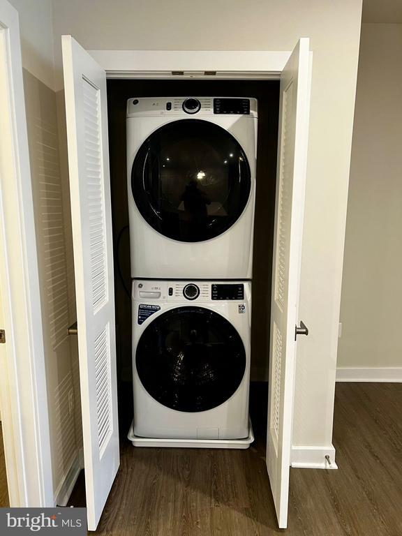 Building Photo - 10421 Resort Road