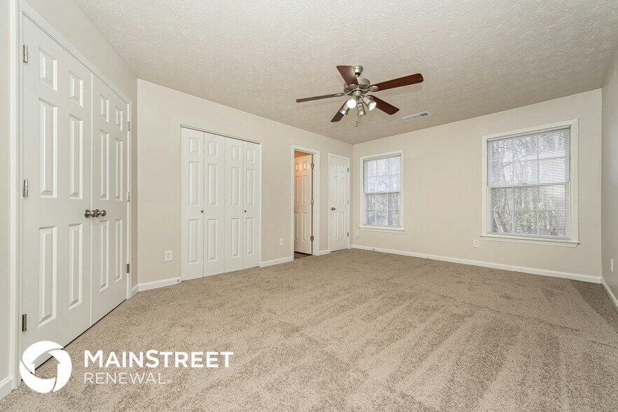 Building Photo - 25 Willow Tree Terrace