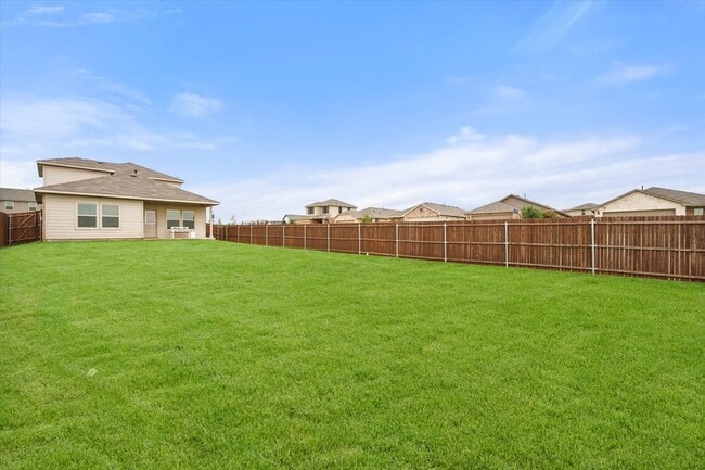 Building Photo - 105 Greengate Dr