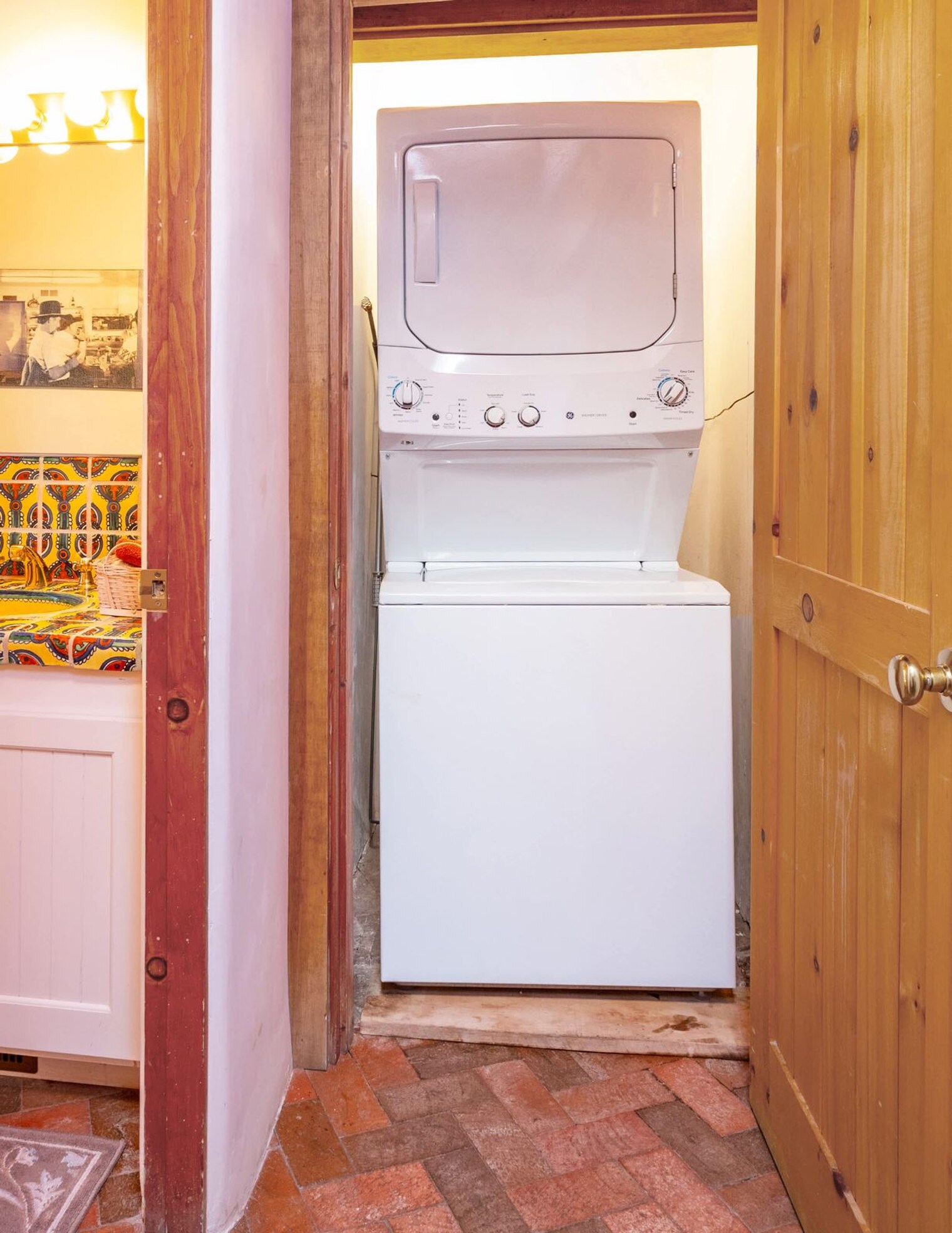 Building Photo - 1015 Foothills Trail