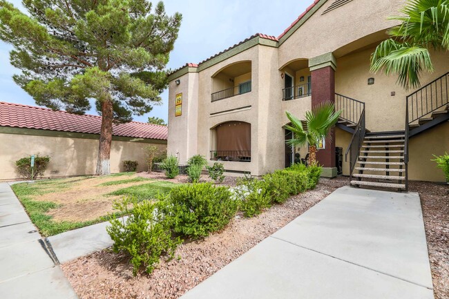 Building Photo - 7885 W Flamingo Rd