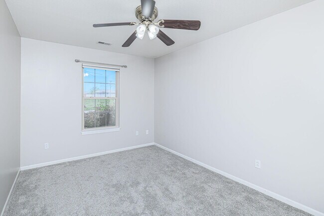 Building Photo - 5306 Silver Mill Dr