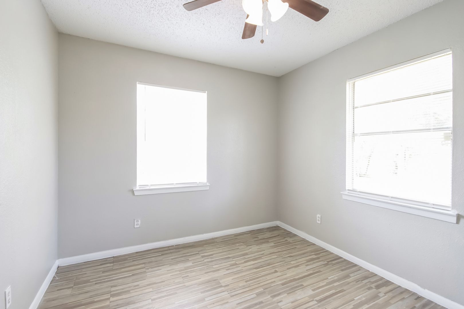 Building Photo - 11235 Lemond Dr