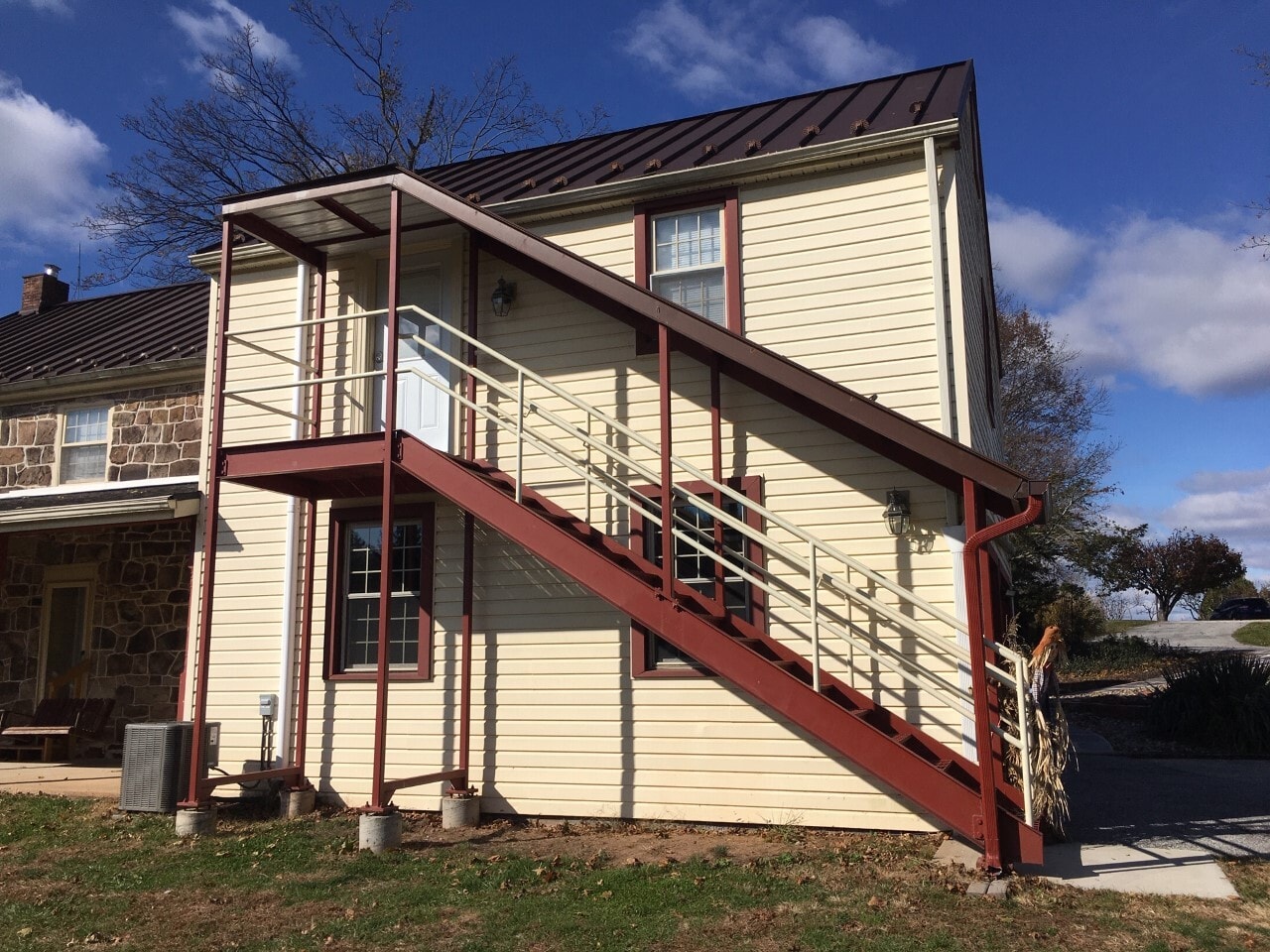 Building Photo - 2945 Stillmeadow Ln