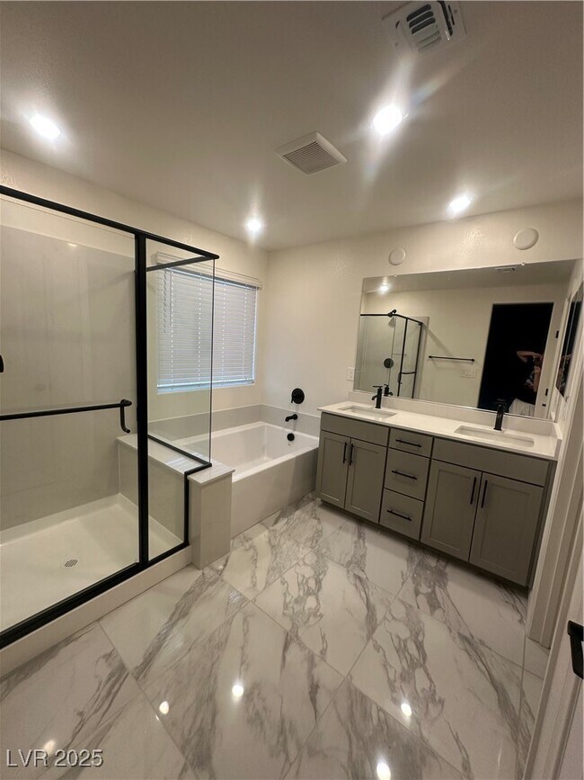 Building Photo - 6634 Tumoulin St