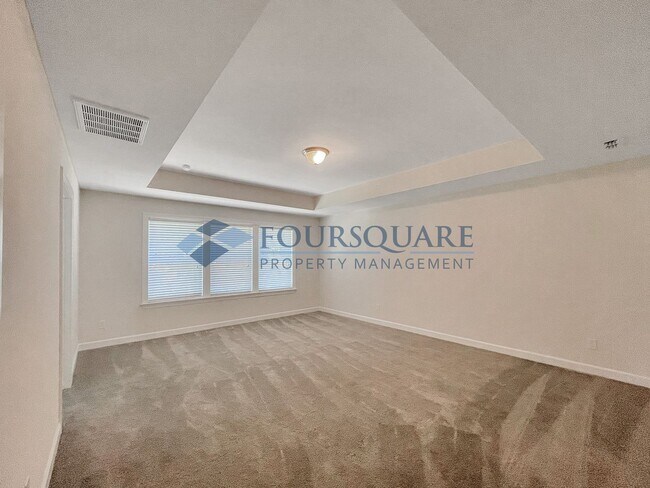 Building Photo - Spacious End-Unit Townhome with 2-Car Garage & Private Patio – Near Beaver Creek & Downtown Apex