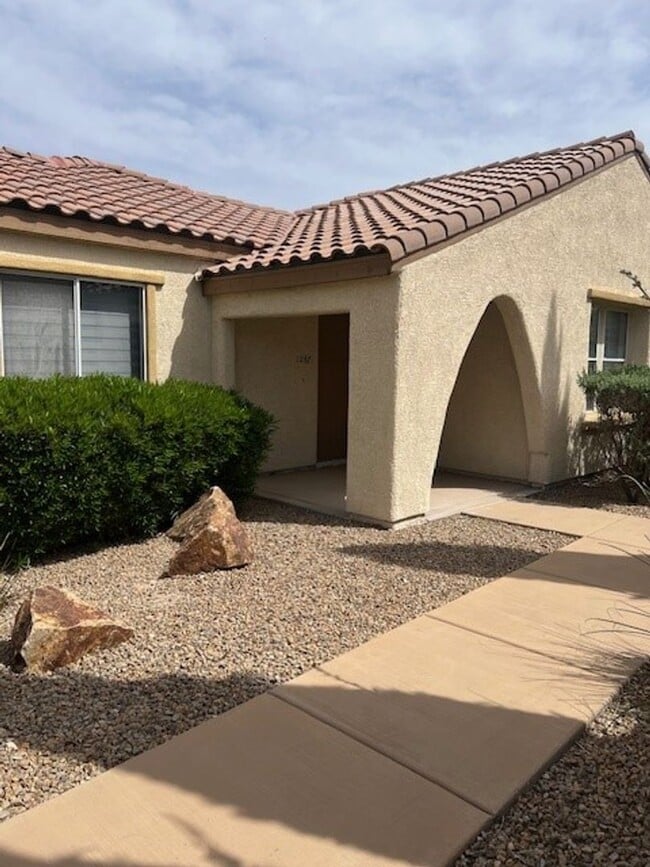 Building Photo - 1067 Fennel Flower Ct