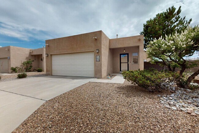 Building Photo - SE Rio Rancho 3 Bedroom  2 bath  2 car garage