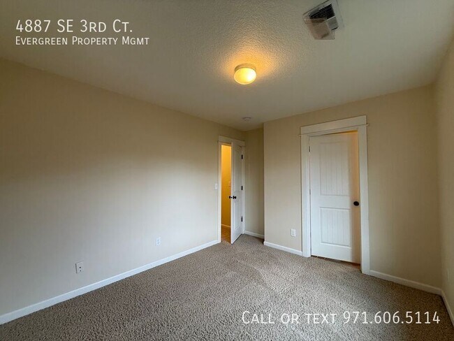 Building Photo - 4887 SE 3rd Ct