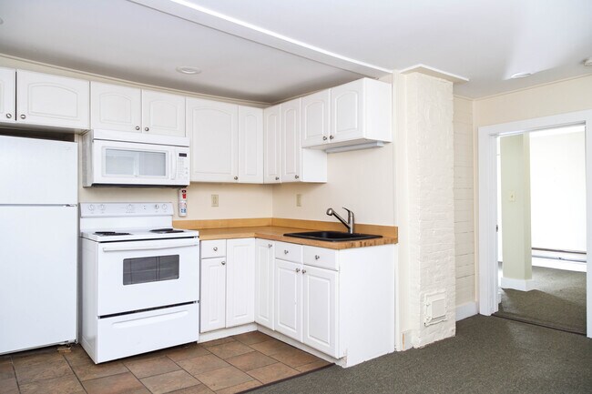 Unit C - 55 Loomis St