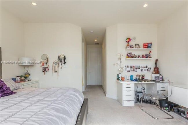 Building Photo - 10245 NW 63rd Terrace