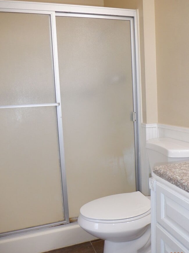 Building Photo - Cute 4 bedroom in East Golden Hills with L...