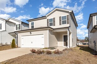 Building Photo - 1425 Rhodes Pond St