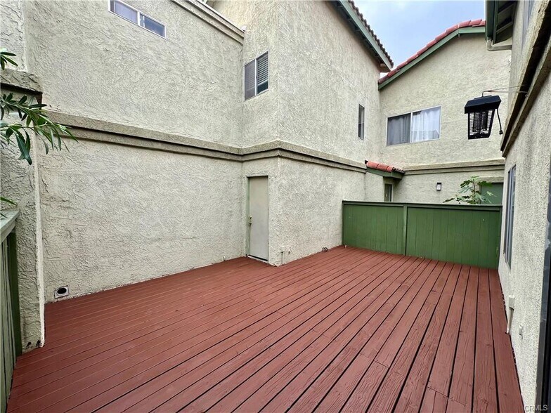 Building Photo - 8353 Sunset Trail Pl