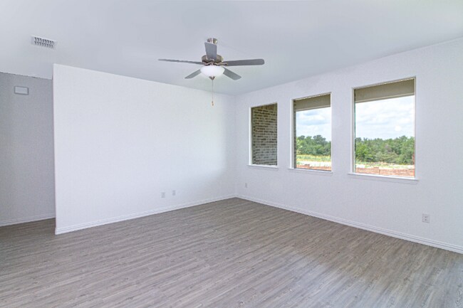 Building Photo - 3240 Willow Ter Ln