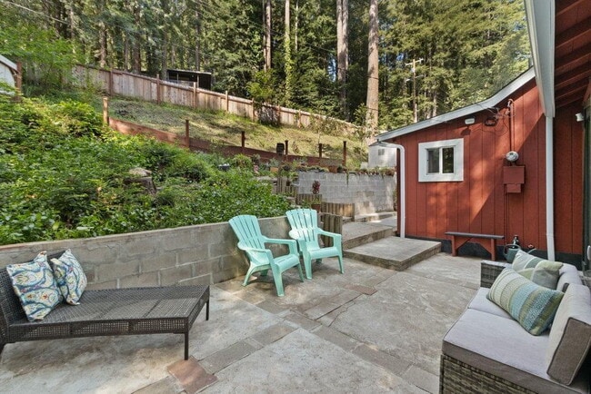 Building Photo - Serene Felton Retreat – Spacious Home Nest...
