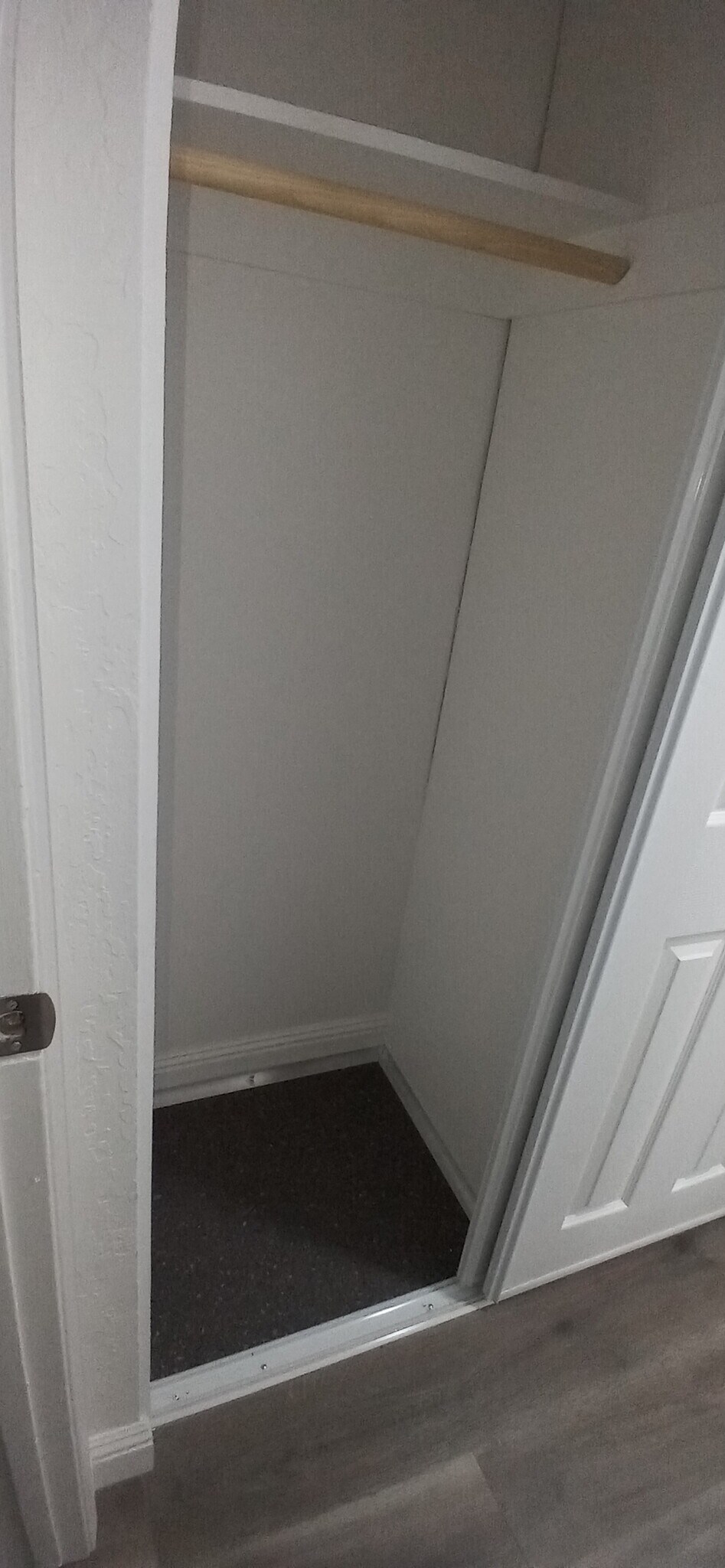 Building Photo - 4162 Hamilton Ave