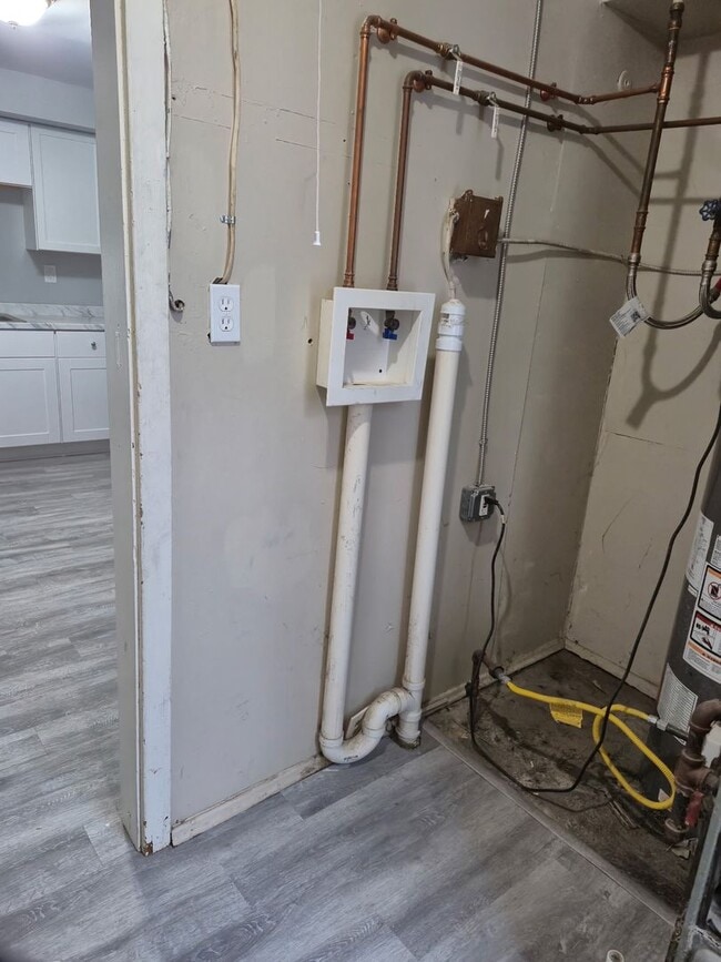 Building Photo - 19-21 Shelley Court