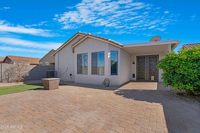 Building Photo - 36590 W Barcelona Ln