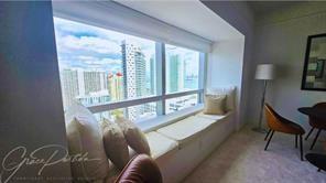 Building Photo - 1435 Brickell Ave