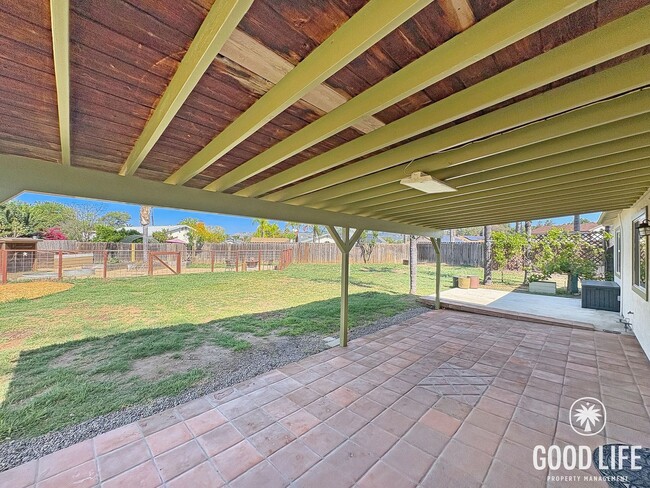 Building Photo - Renovated 4BR Home with Large Yard on Peaceful Cul-de-Sac