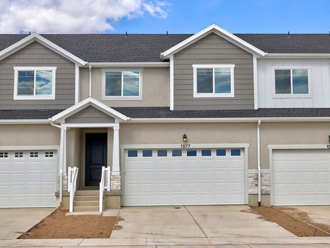 Building Photo - 1377 N Sage Dr