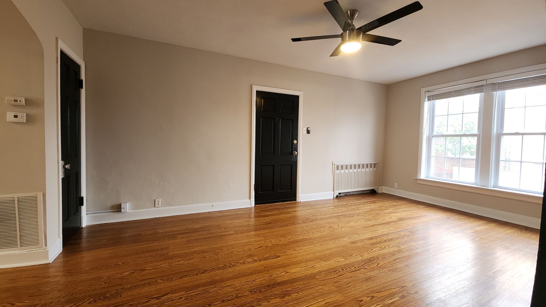 Building Photo - 7754 Kingsbury Blvd