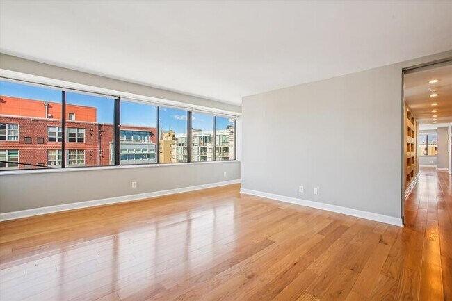 Building Photo - 1245 13th St NW
