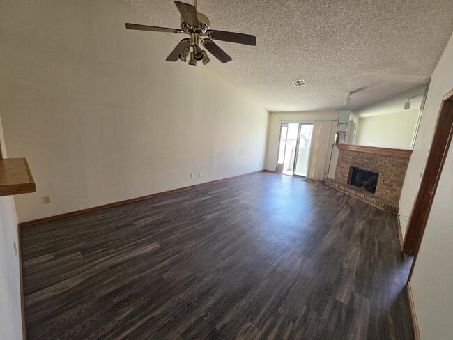 Building Photo - "Charming 2-Bedroom Oasis with Cozy Fireplace on Caracas Dr!"