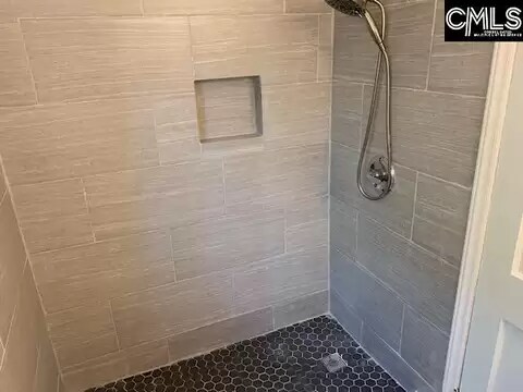 Building Photo - 4607 Windemere Ave