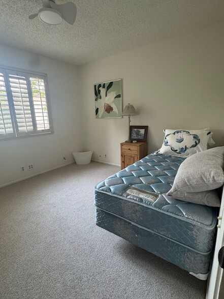 Building Photo - 40351 Sugarbush Ct